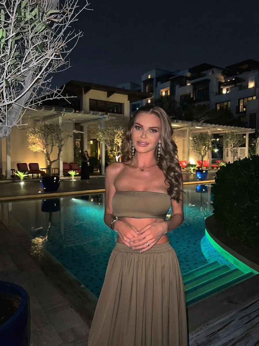 Agata escort in Paris