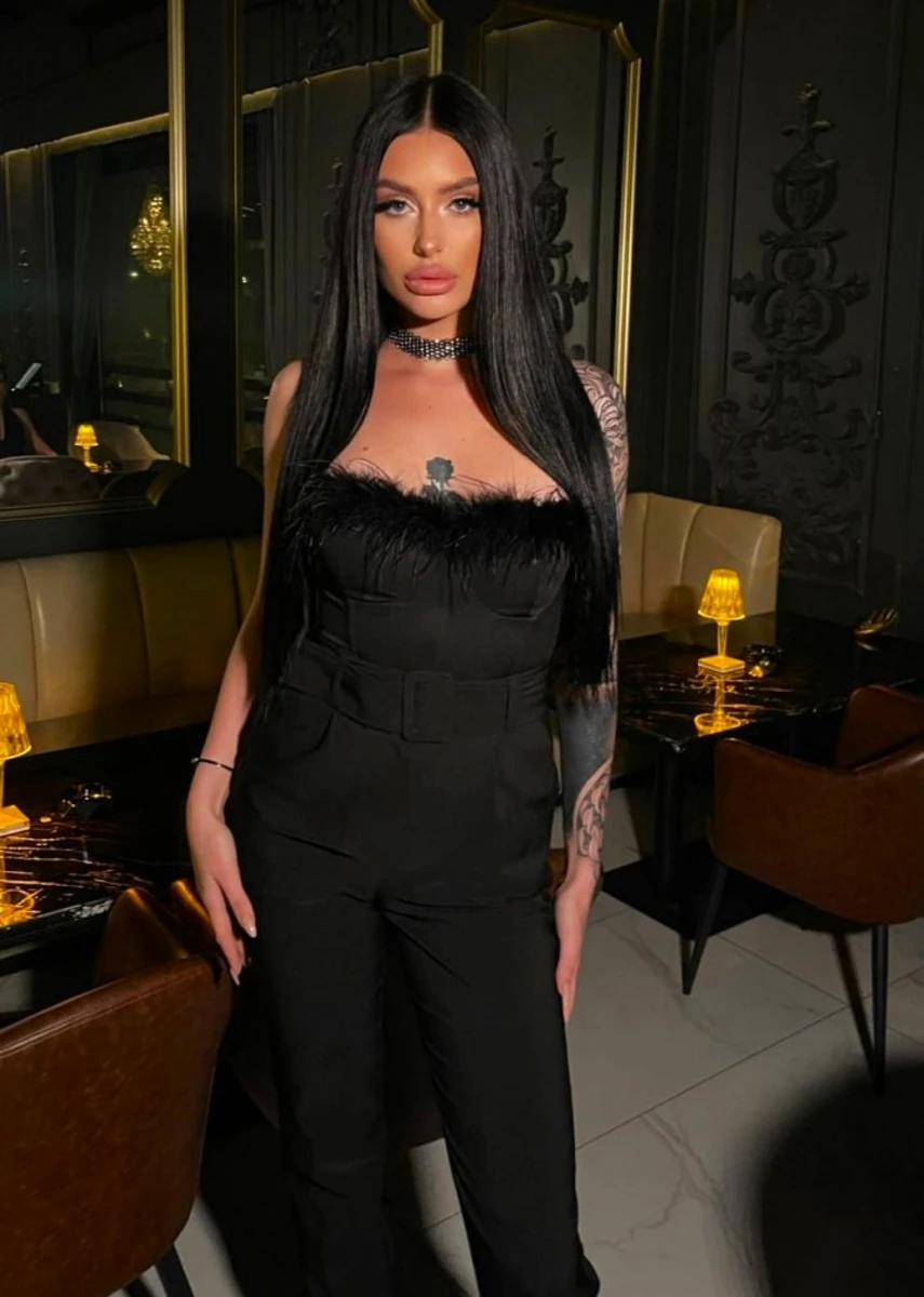 Aleks escort in Paris