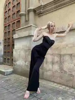 Alina escort in Paris