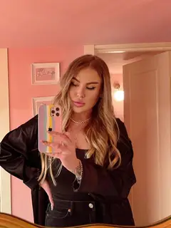 Alina escort in Paris