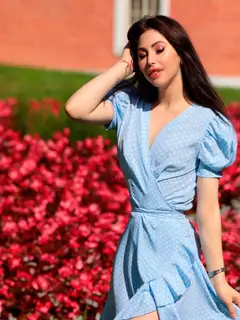 Amina escort in Paris