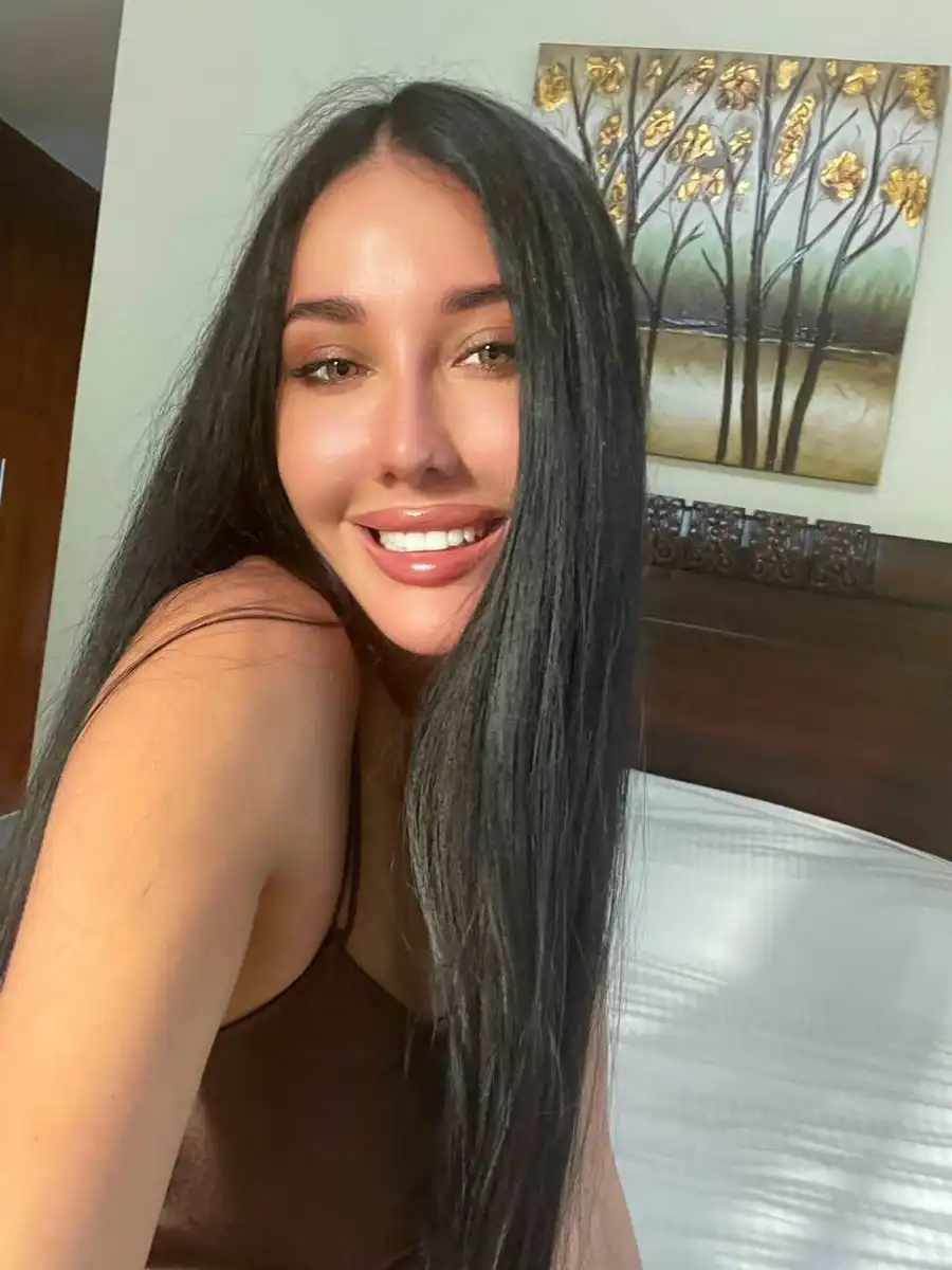 Angel escort in Paris
