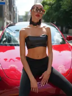 Angel escort in Paris