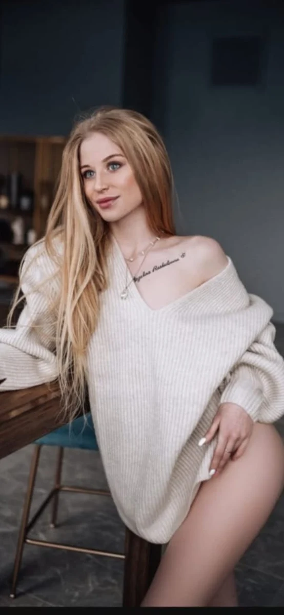 Angelina escort in Paris