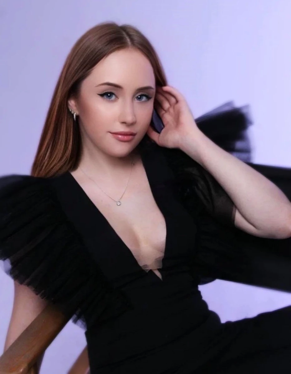 Annabella escort in Paris