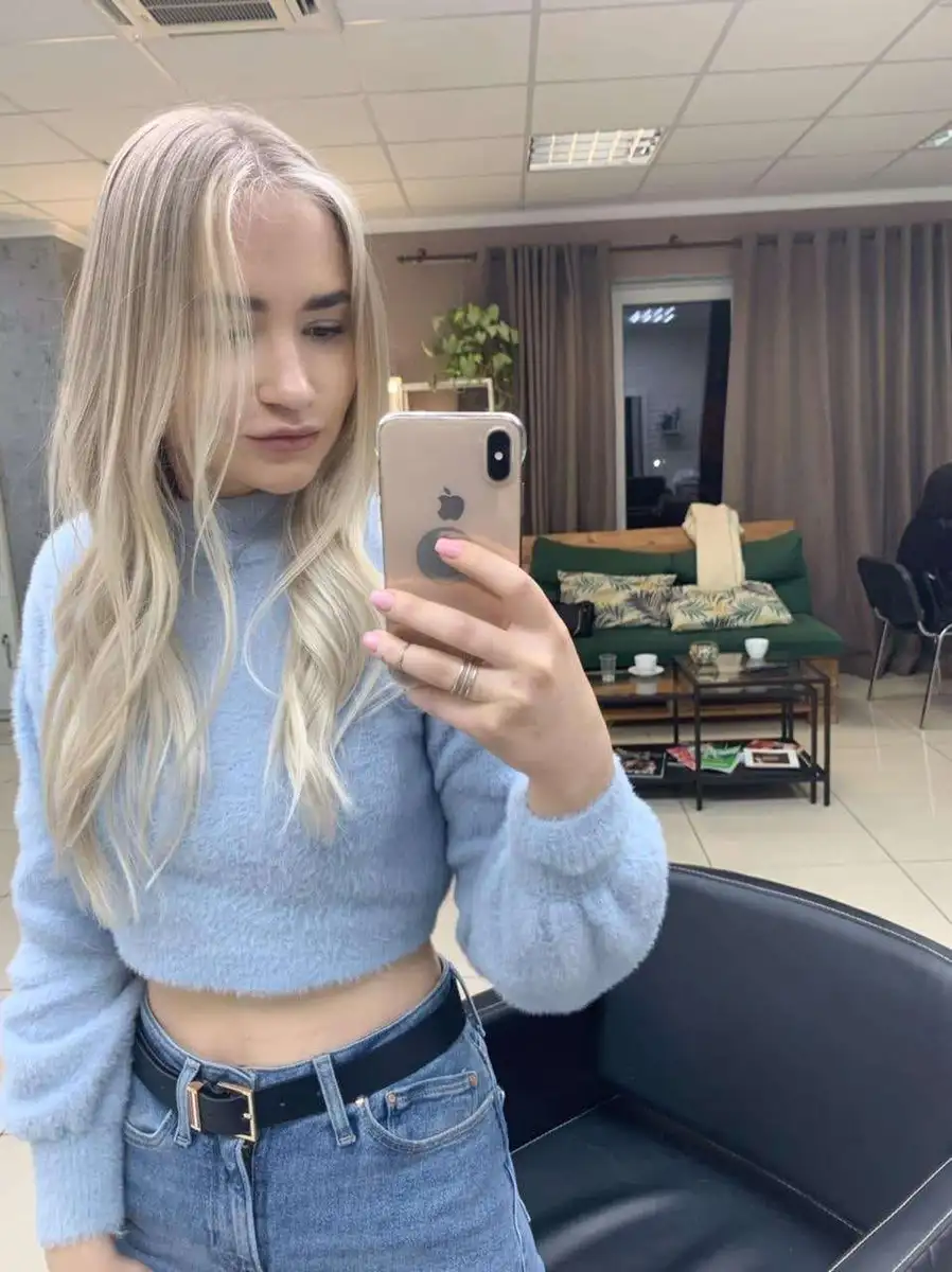 Anya escort in Paris