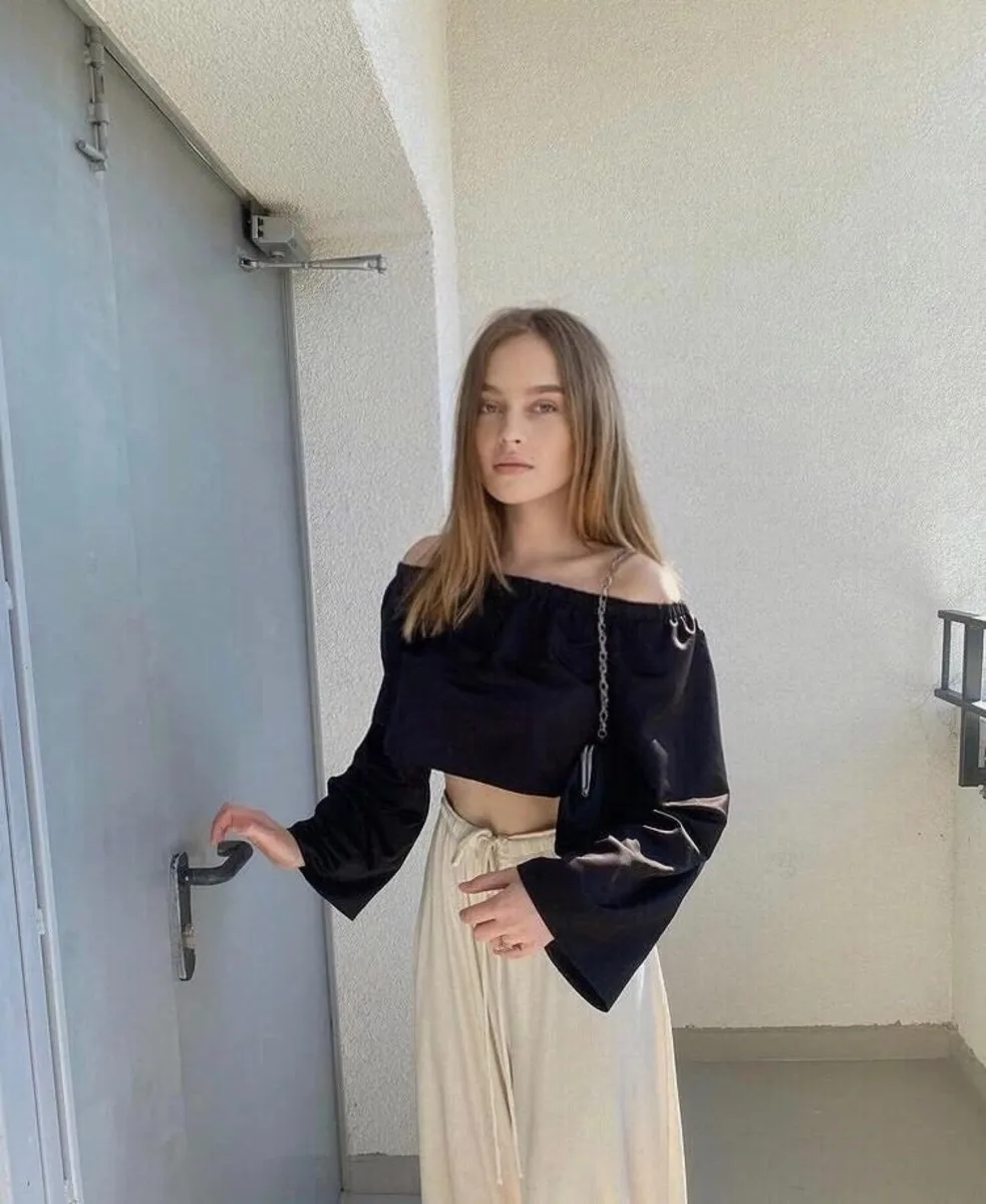 Bella escort in Paris