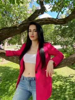 Camille escort in Paris