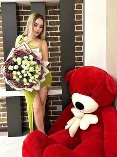 Caroline escort in Paris