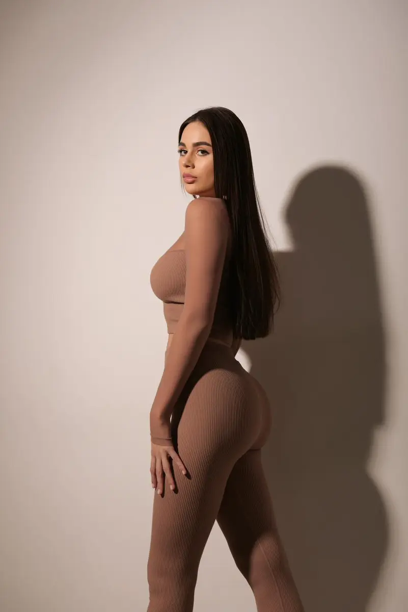 Christina escort in Paris