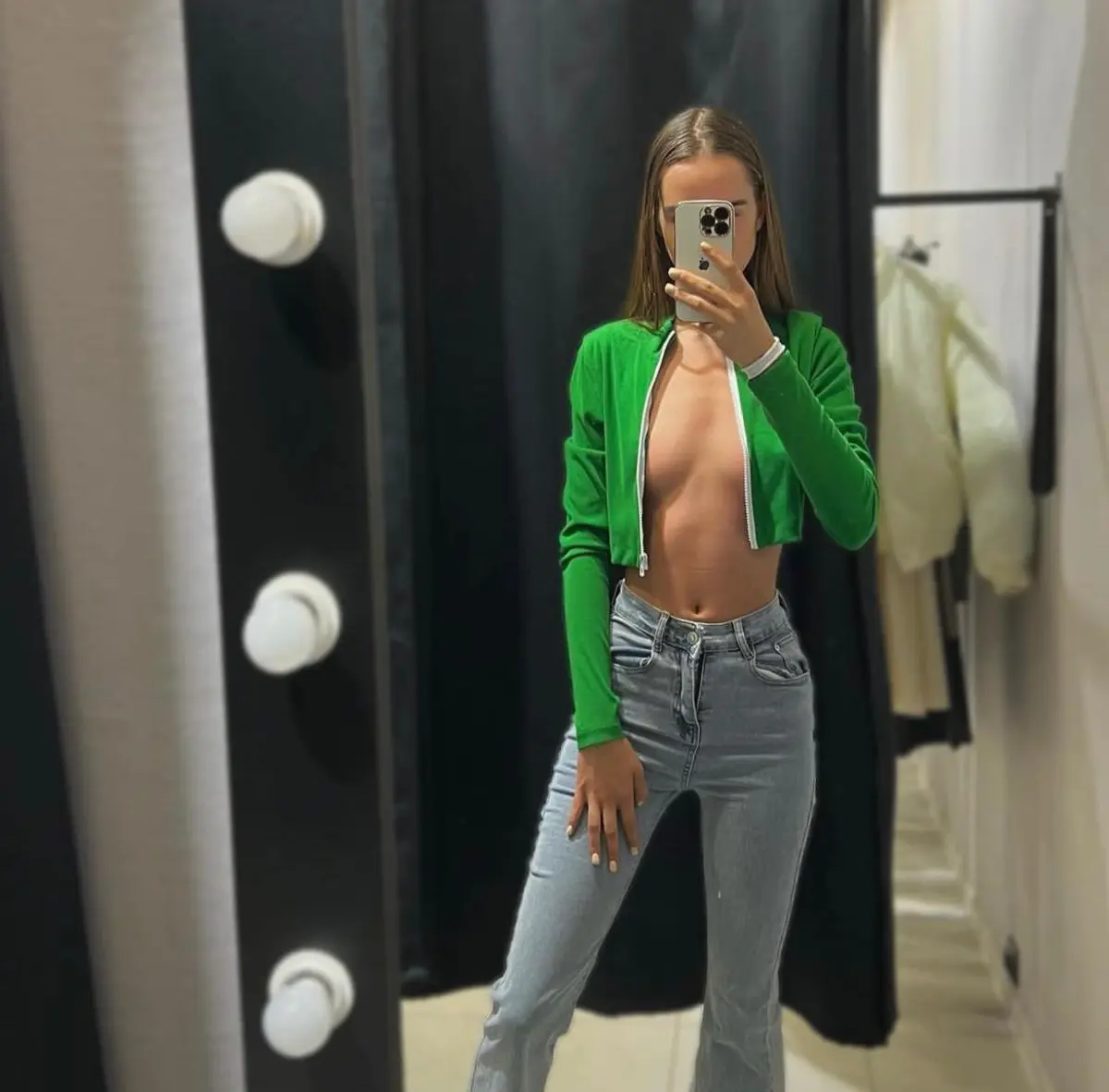 Cleo escort in Paris