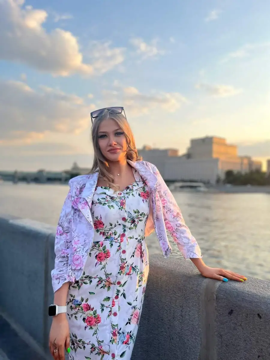 Dana escort in Paris