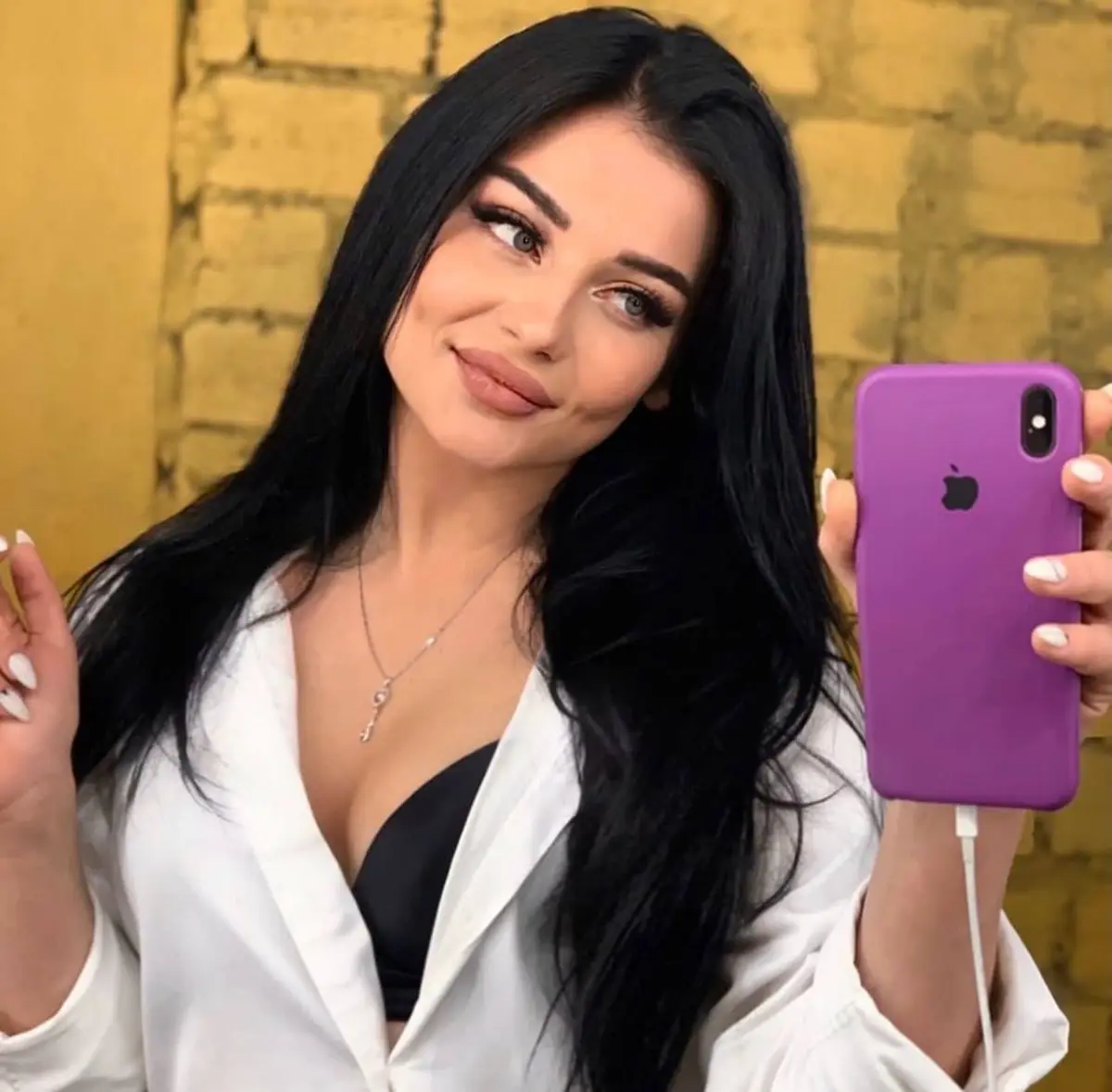 Darina escort in Paris