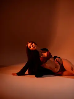 Emma escort in Paris