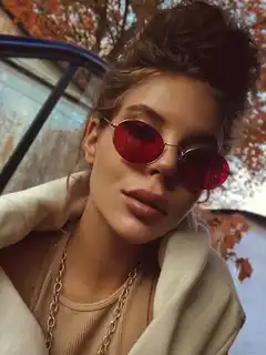 Emma escort in Paris