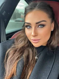 Eva  escort in Paris