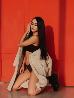 Inessa escort in Paris