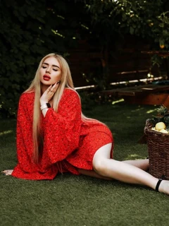Inessa escort in Paris