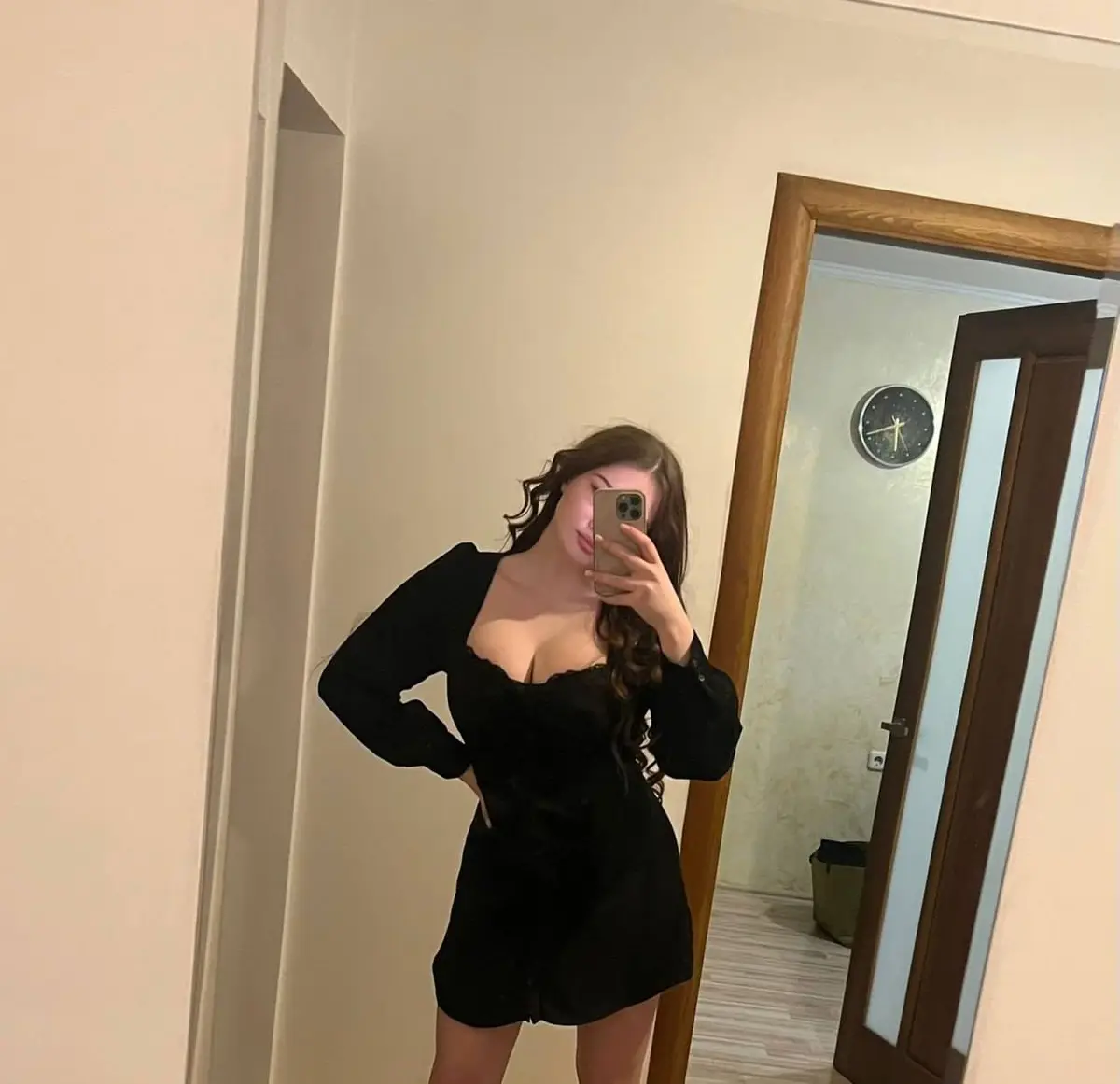 Kamila escort in Paris