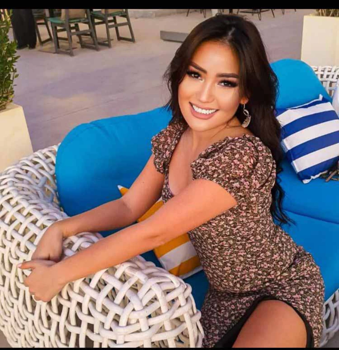 Karina  escort in Paris