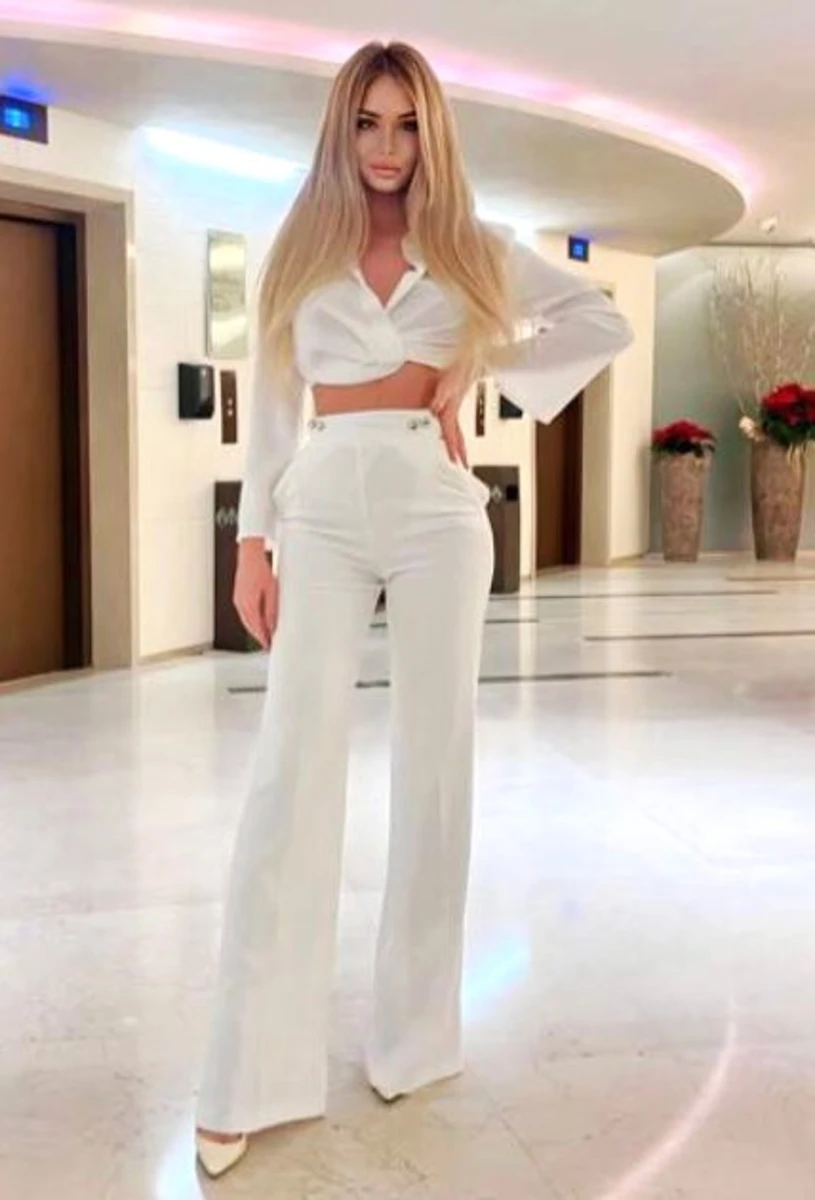 Kinga escort in Paris