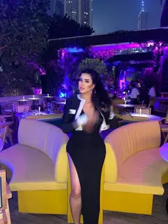 Laila escort in Paris
