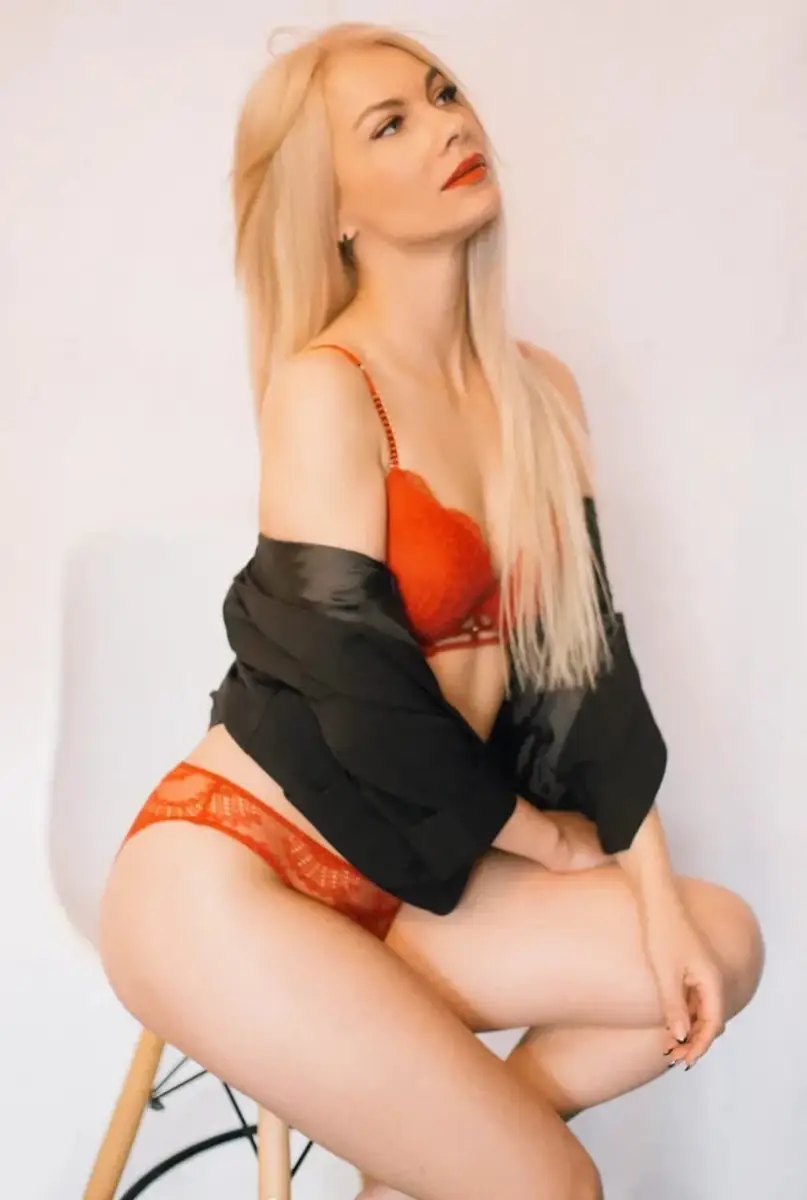 Lida escort in Paris