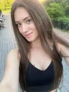 Lily escort in Paris