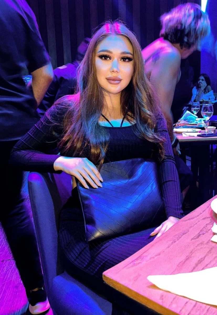  Liya escort in Paris