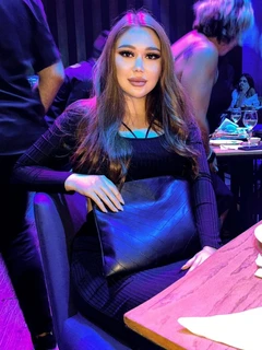  Liya escort in Paris