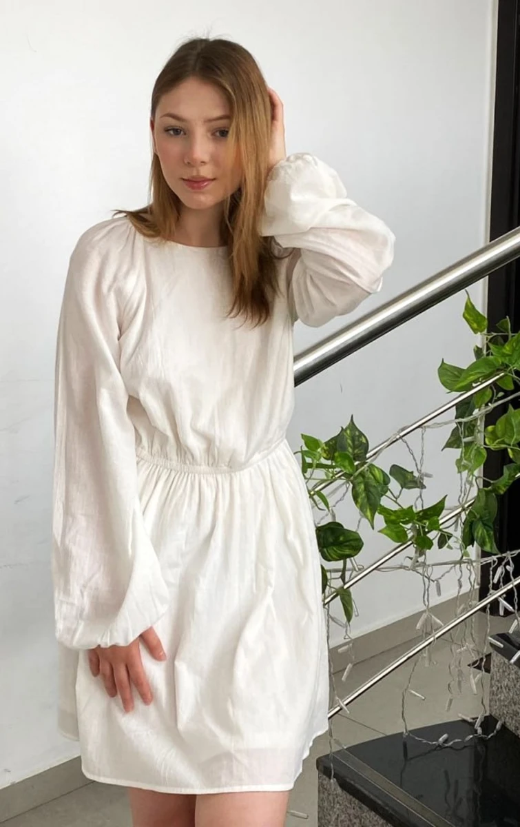 Luna escort in Paris