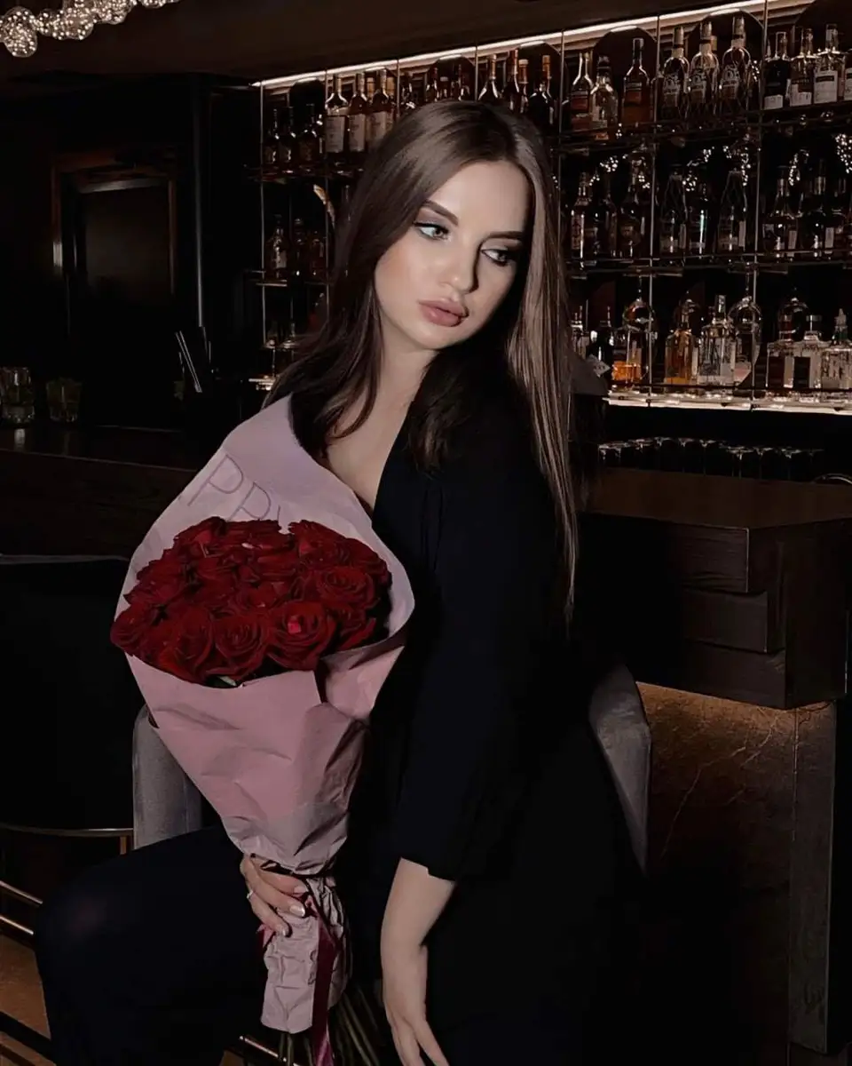 Malika escort in Paris