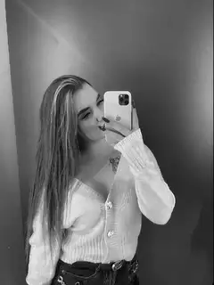 Malika escort in Paris
