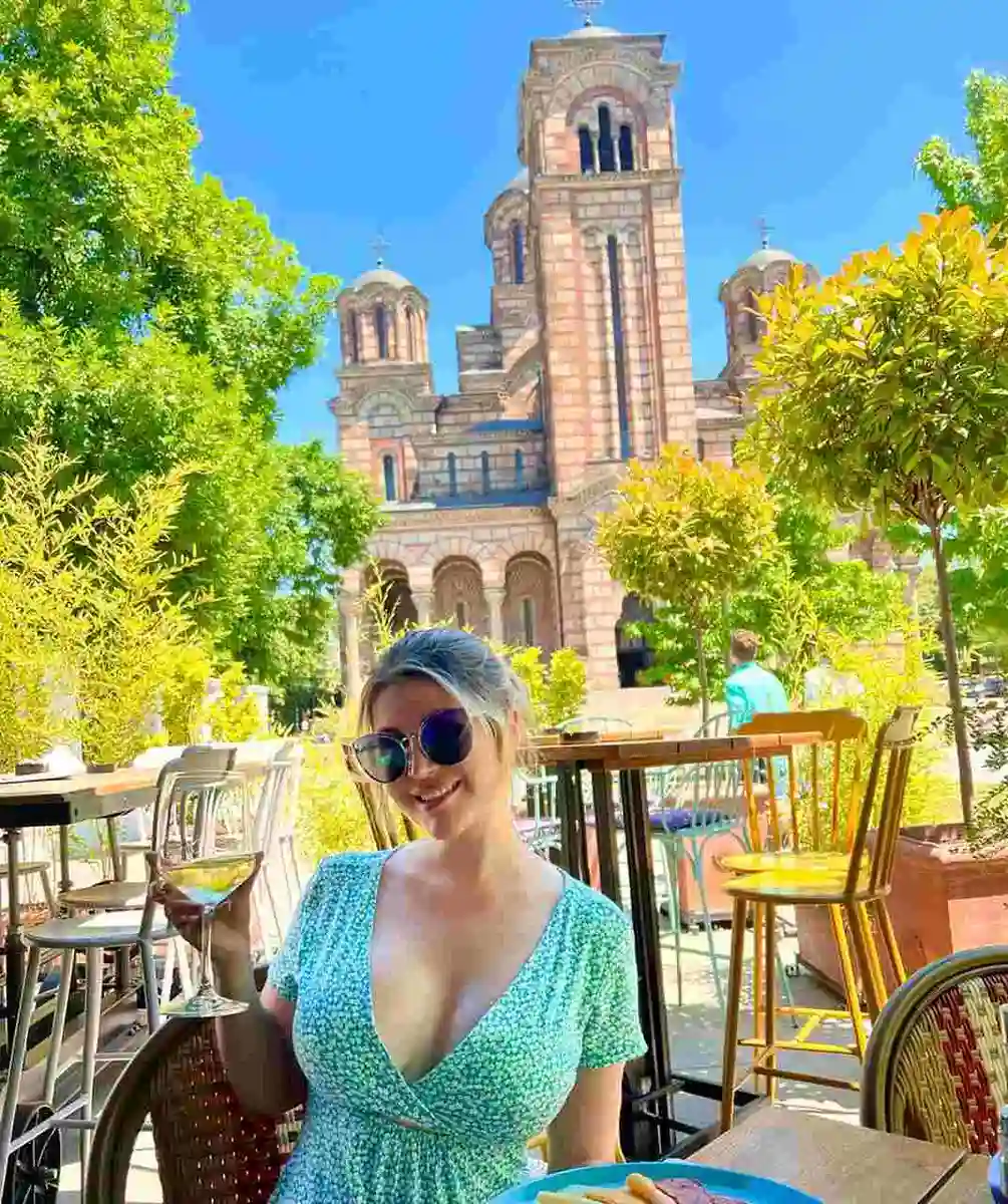 Milana escort in Paris