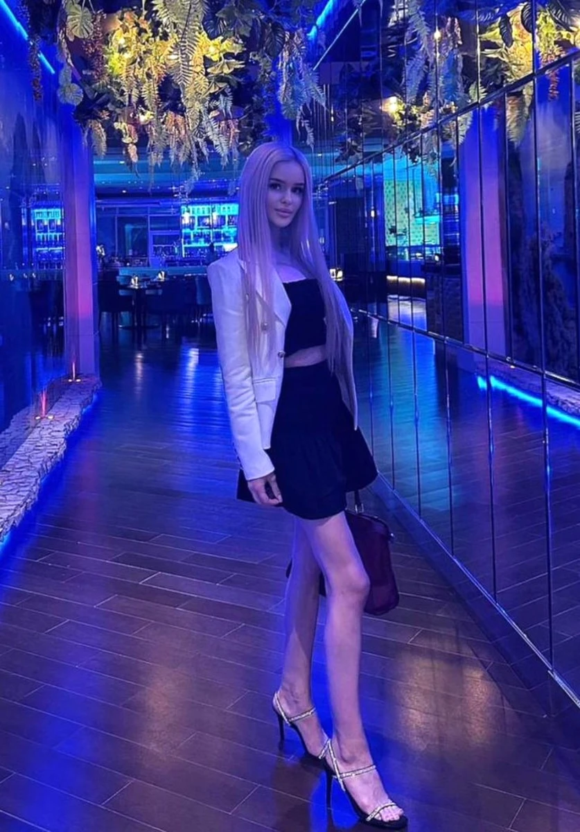 Milena escort in Paris