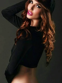 Ninnel escort in Paris
