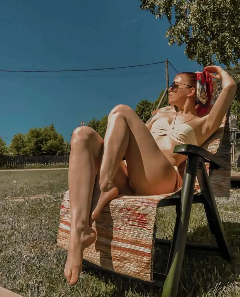 Oksana escort in Paris