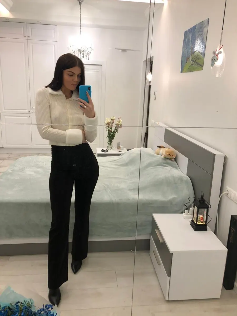 Oksana escort in Paris