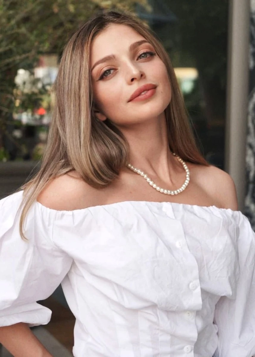 Radoslavа escort in Paris