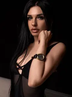 Rina escort in Paris