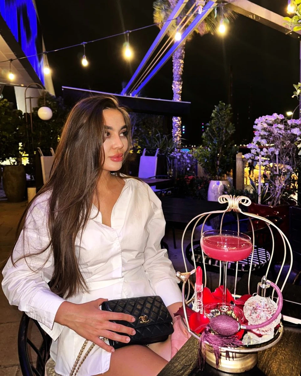 Samira escort in Paris