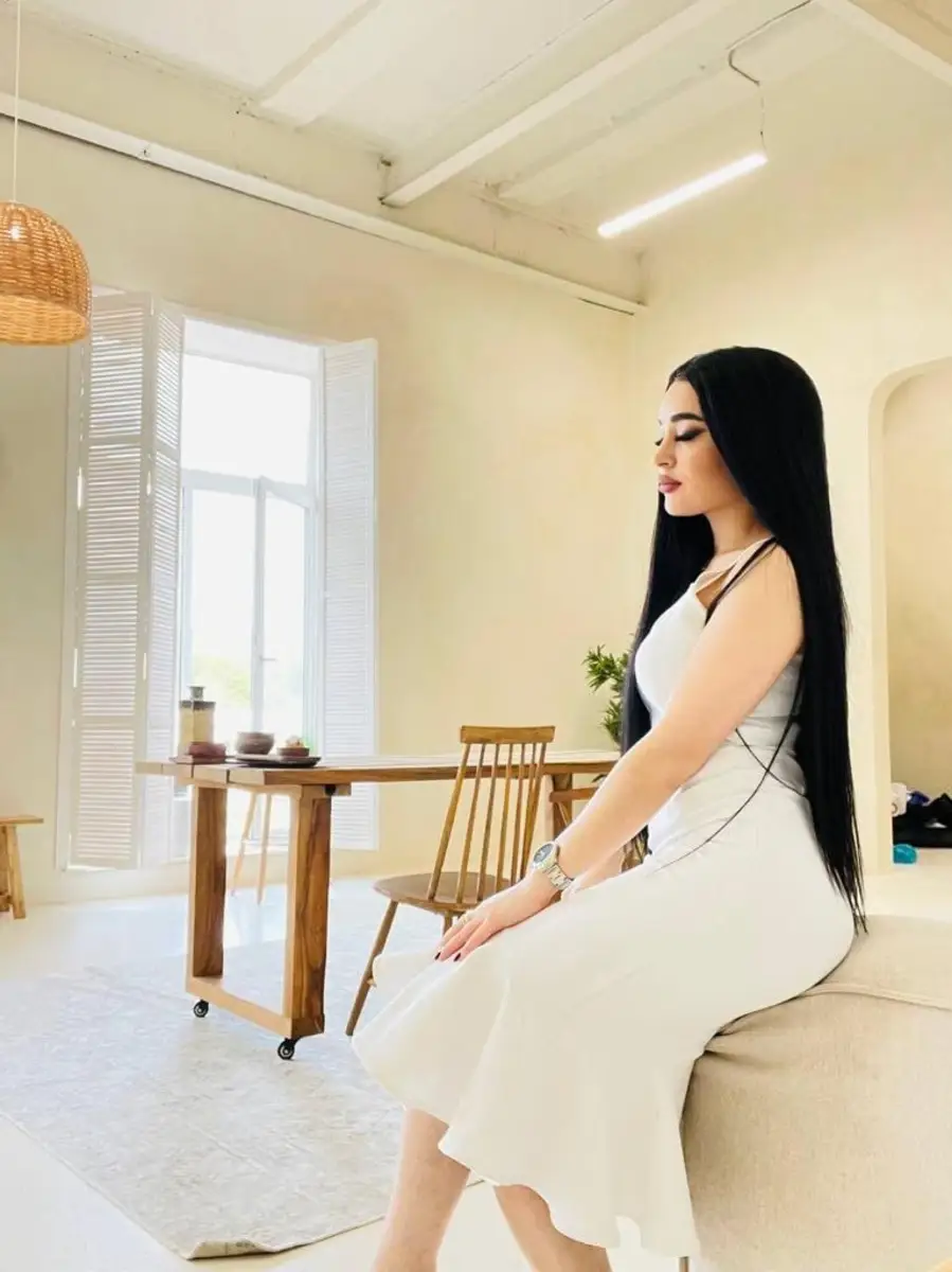 Samira escort in Paris