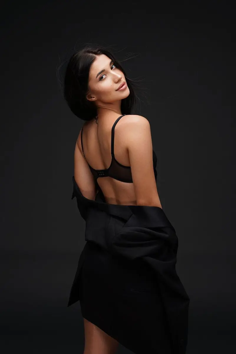 Theodora escort in Paris