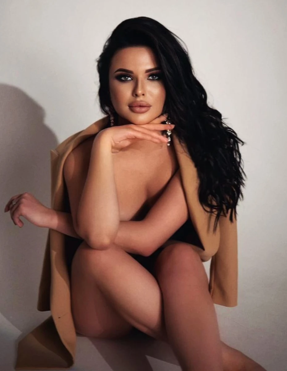Valerie escort in Paris