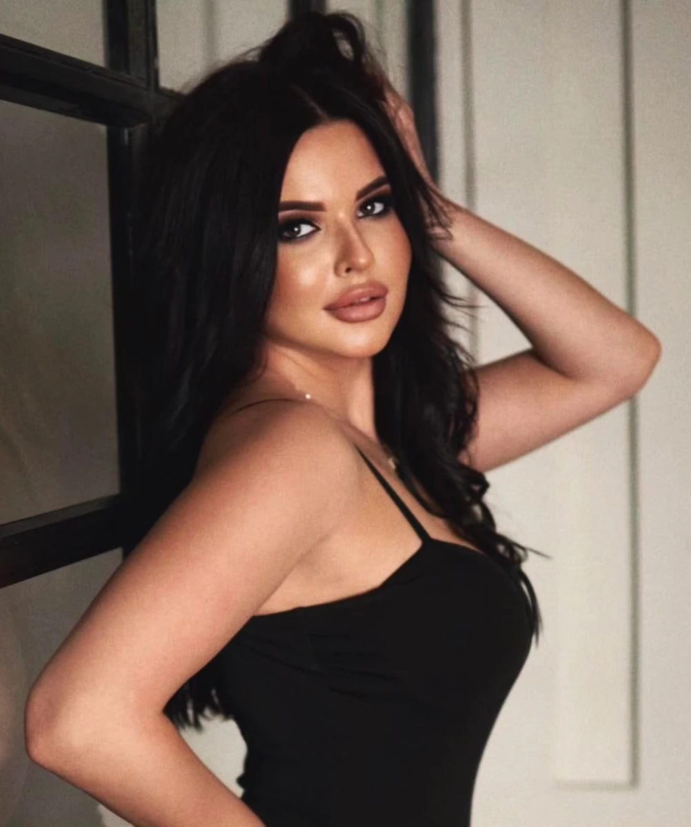 Valerie escort in Paris